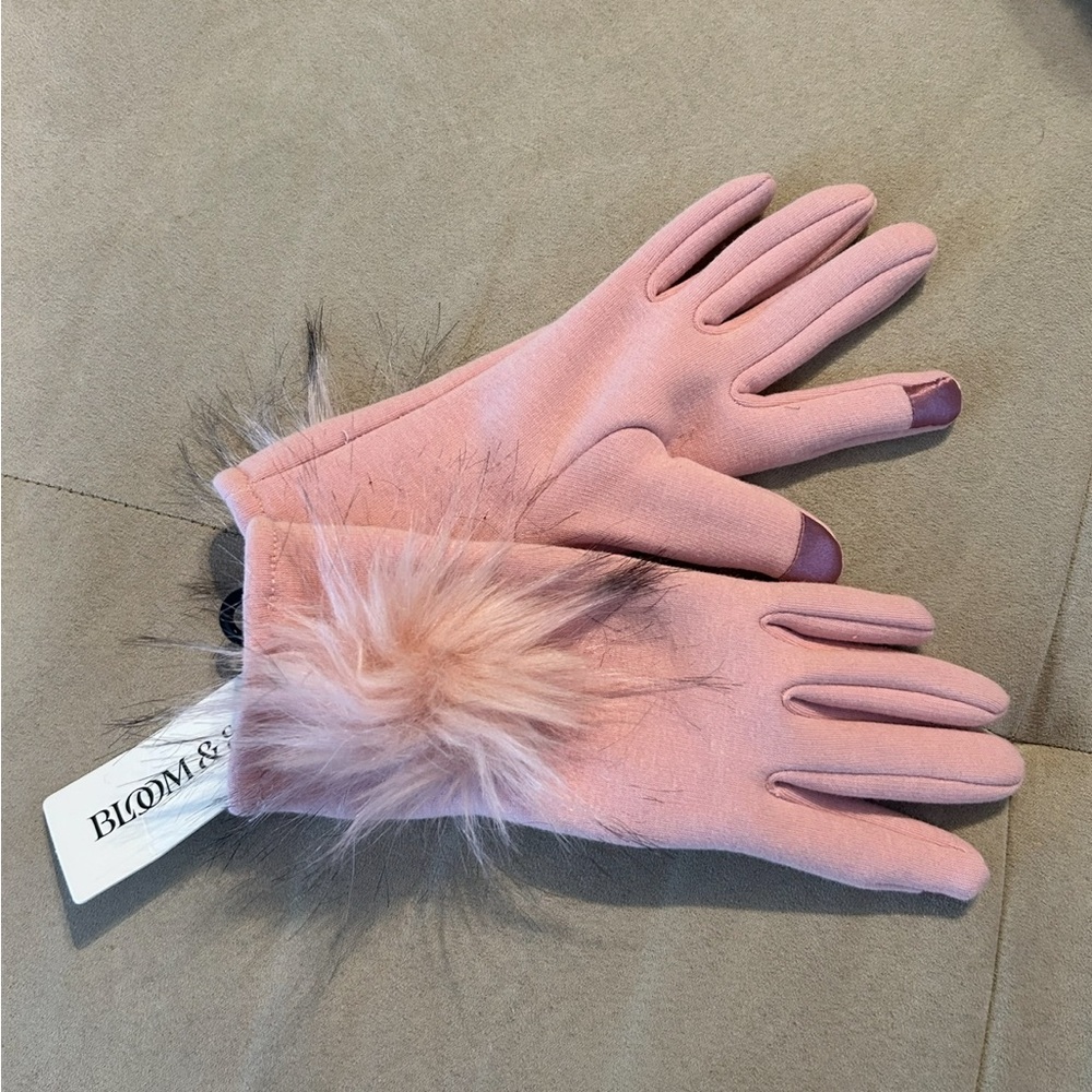 Gorgeous Pink faux Fur pompom Women's Gloves❤️New